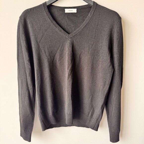 Elborn V-Neck Extra Fine Merino Wool Sweater Black - Picture 1 of 7